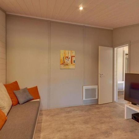 Отель Camping Les Princes D'Orange Orpierre Экстерьер фото
