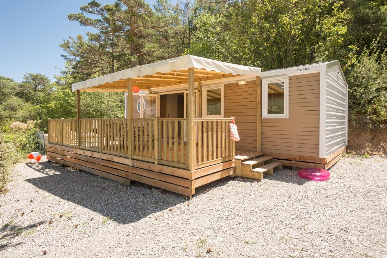 Отель Camping Les Princes D'Orange Orpierre Экстерьер фото