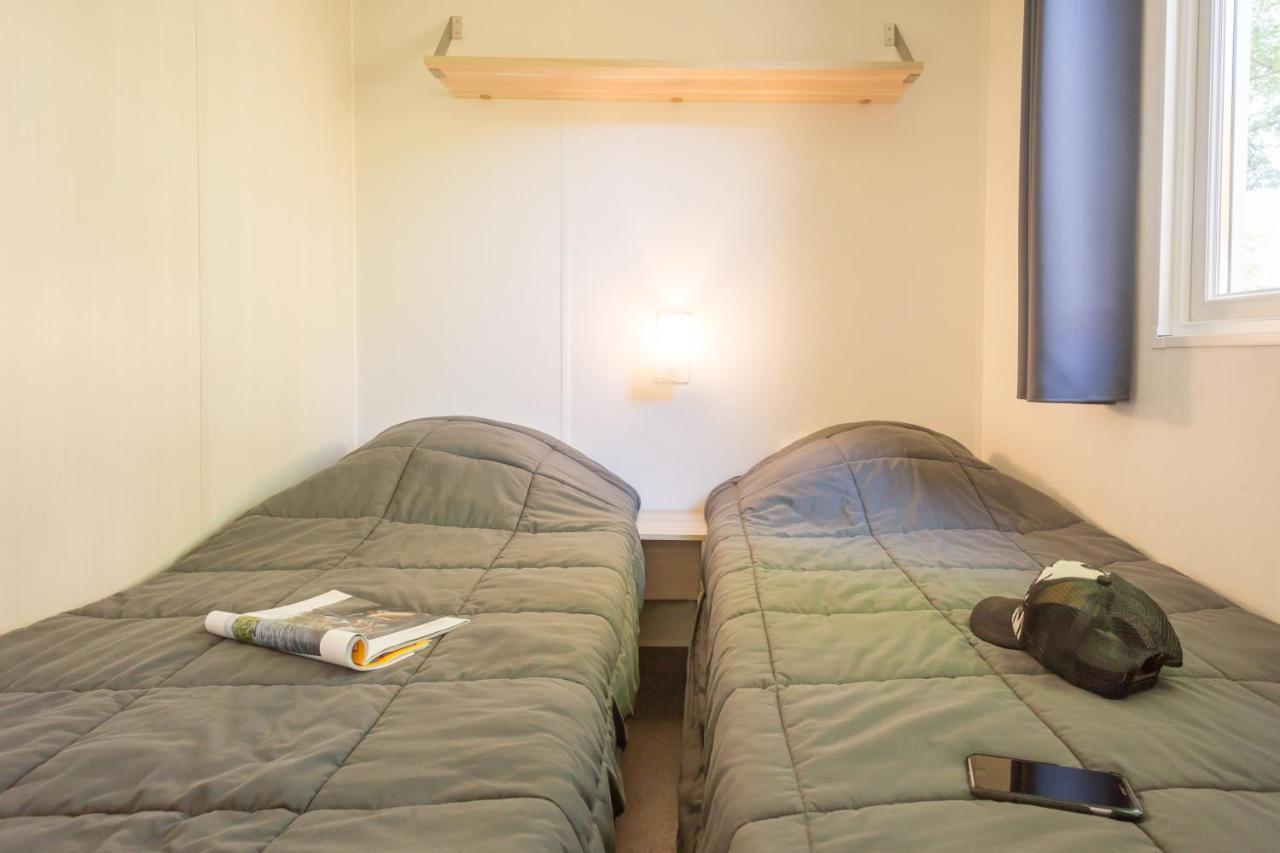 Отель Camping Les Princes D'Orange Orpierre Экстерьер фото