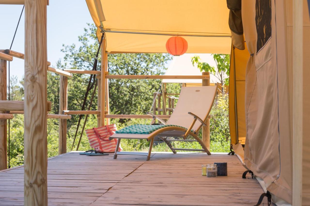 Отель Camping Les Princes D'Orange Orpierre Экстерьер фото