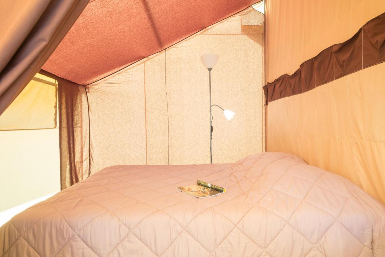 Отель Camping Les Princes D'Orange Orpierre Экстерьер фото