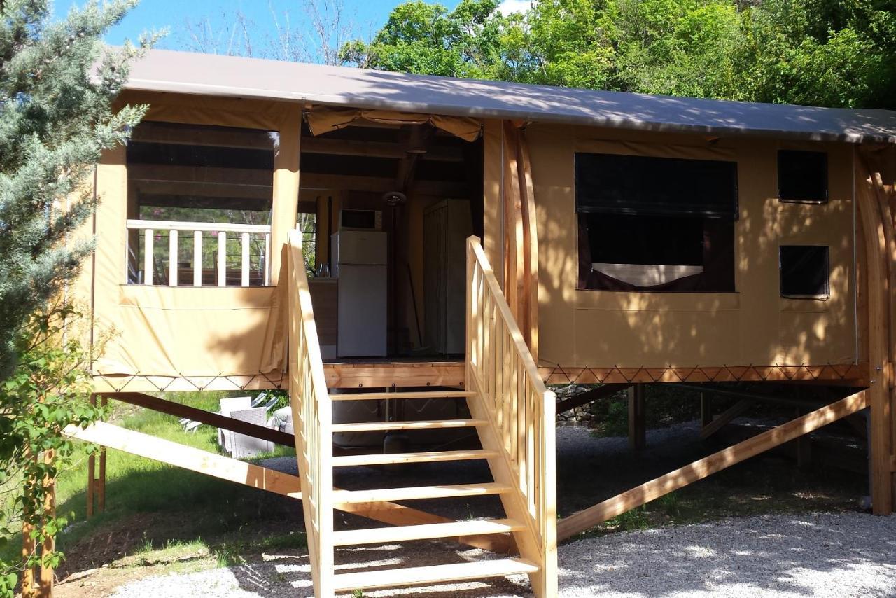 Отель Camping Les Princes D'Orange Orpierre Экстерьер фото