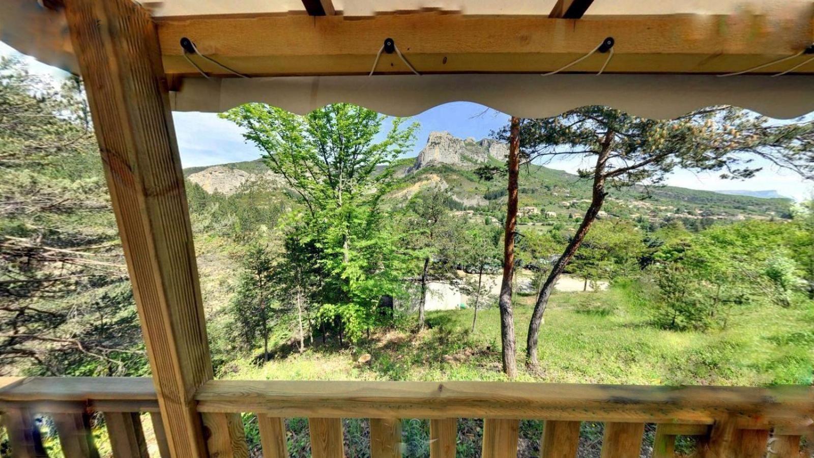Отель Camping Les Princes D'Orange Orpierre Номер фото